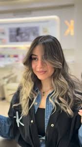 Any Kris Beauty Salon